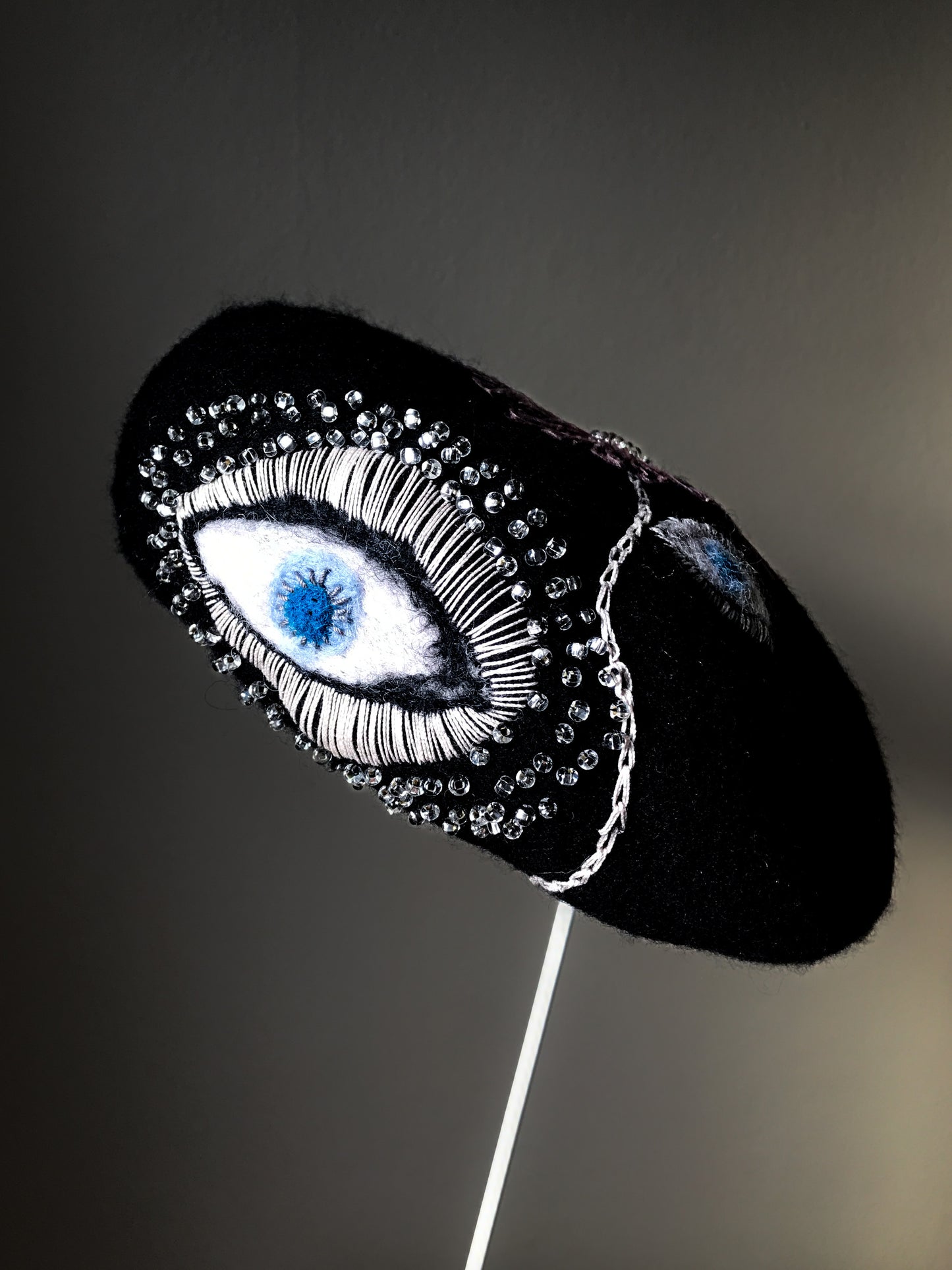 Black fur felt beret - Enigmatic eyes - Shipping free - Tomoko Tahara millinery works