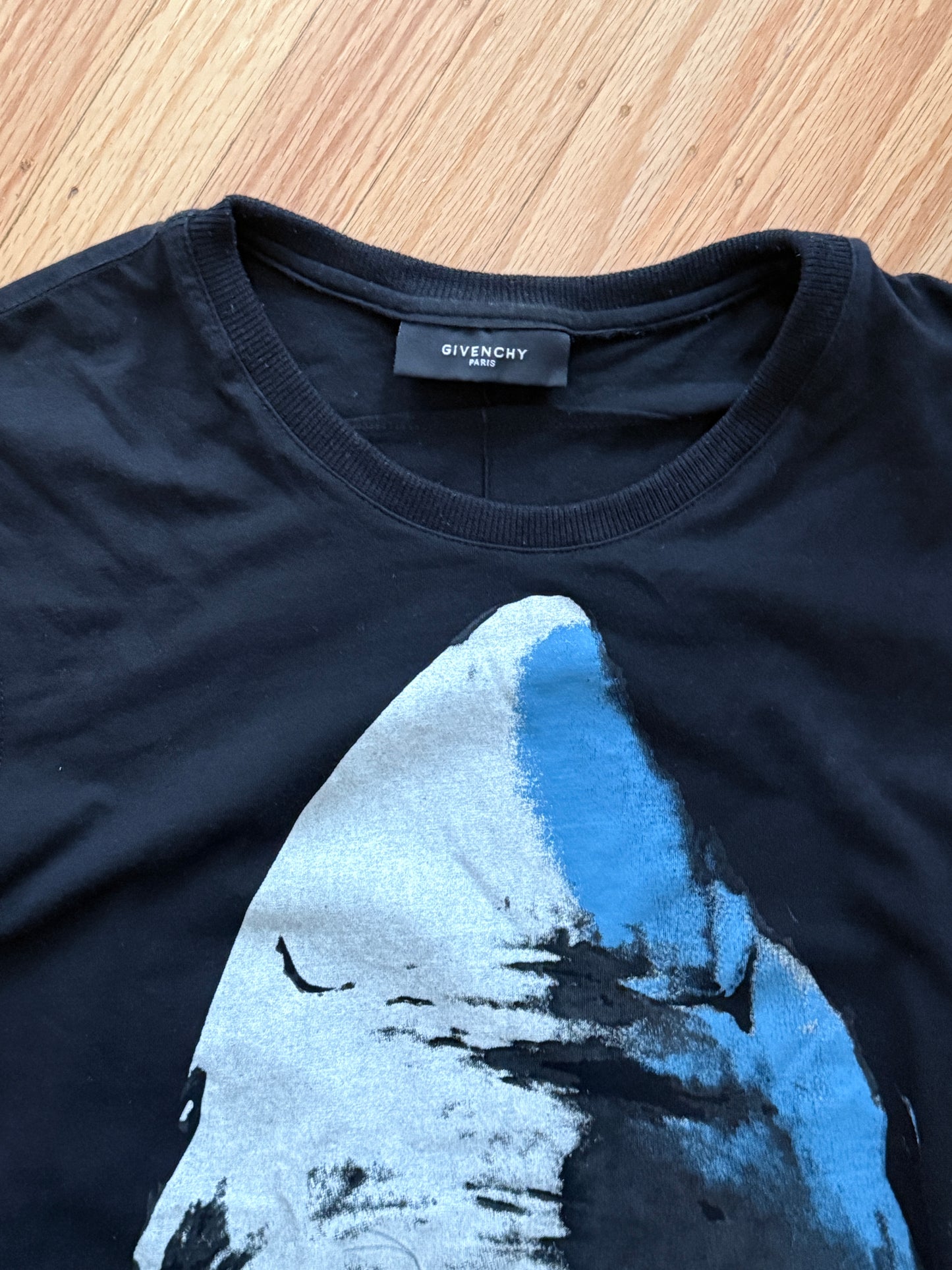 Givenchy Shark T-Shirt size women XS cotton 100%
