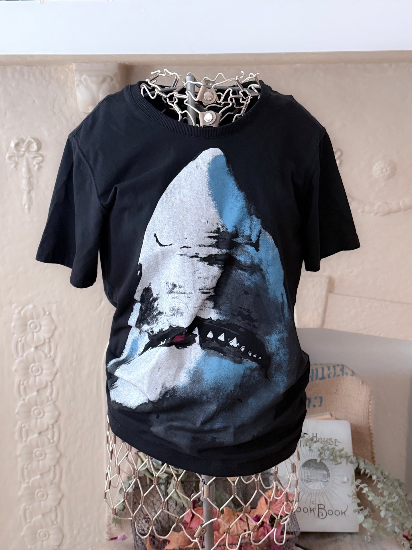 Givenchy Shark T-Shirt size women XS cotton 100%