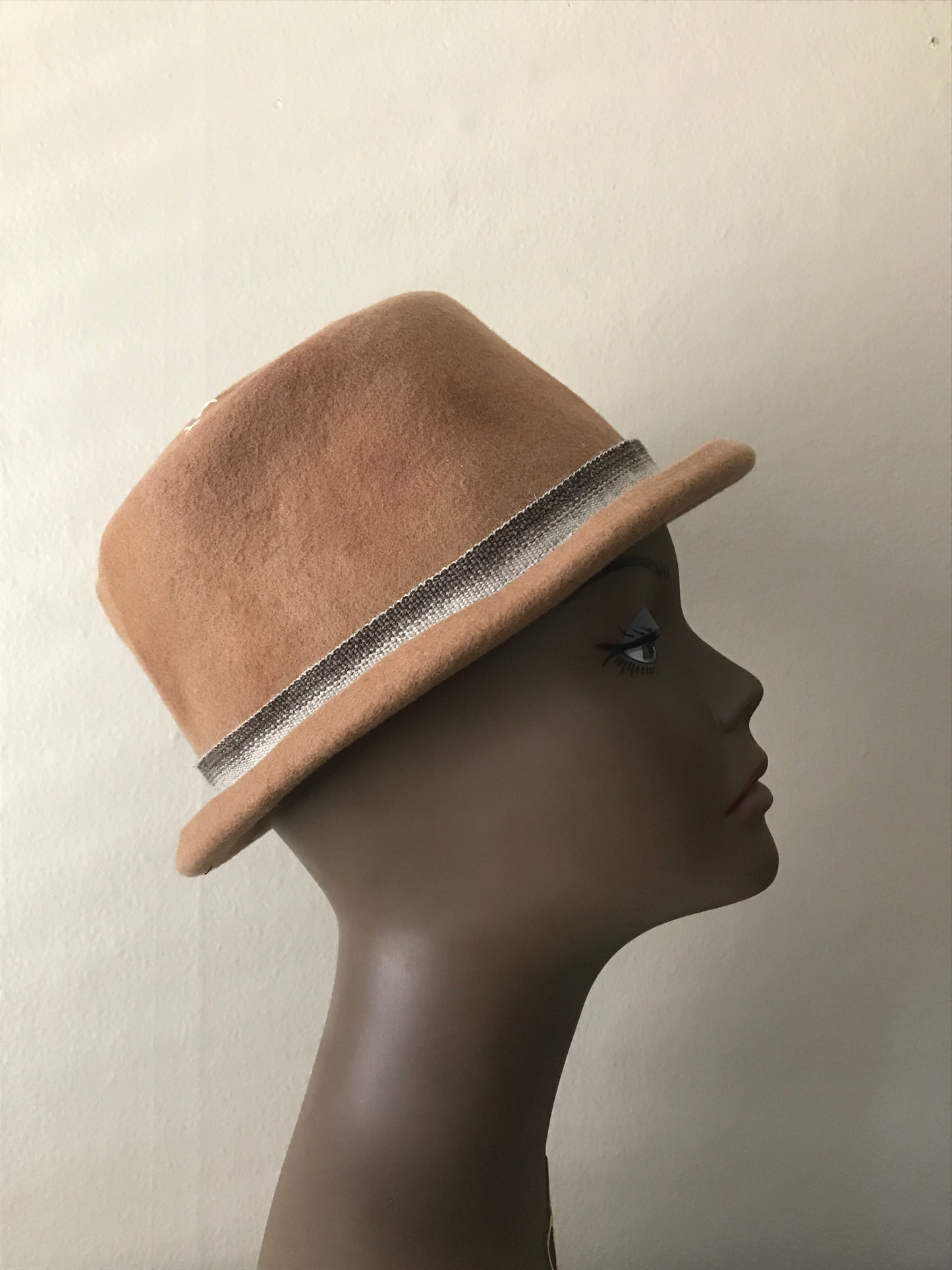 Distressed fur felt hat - Beatnik - Tomoko Tahara millinery works