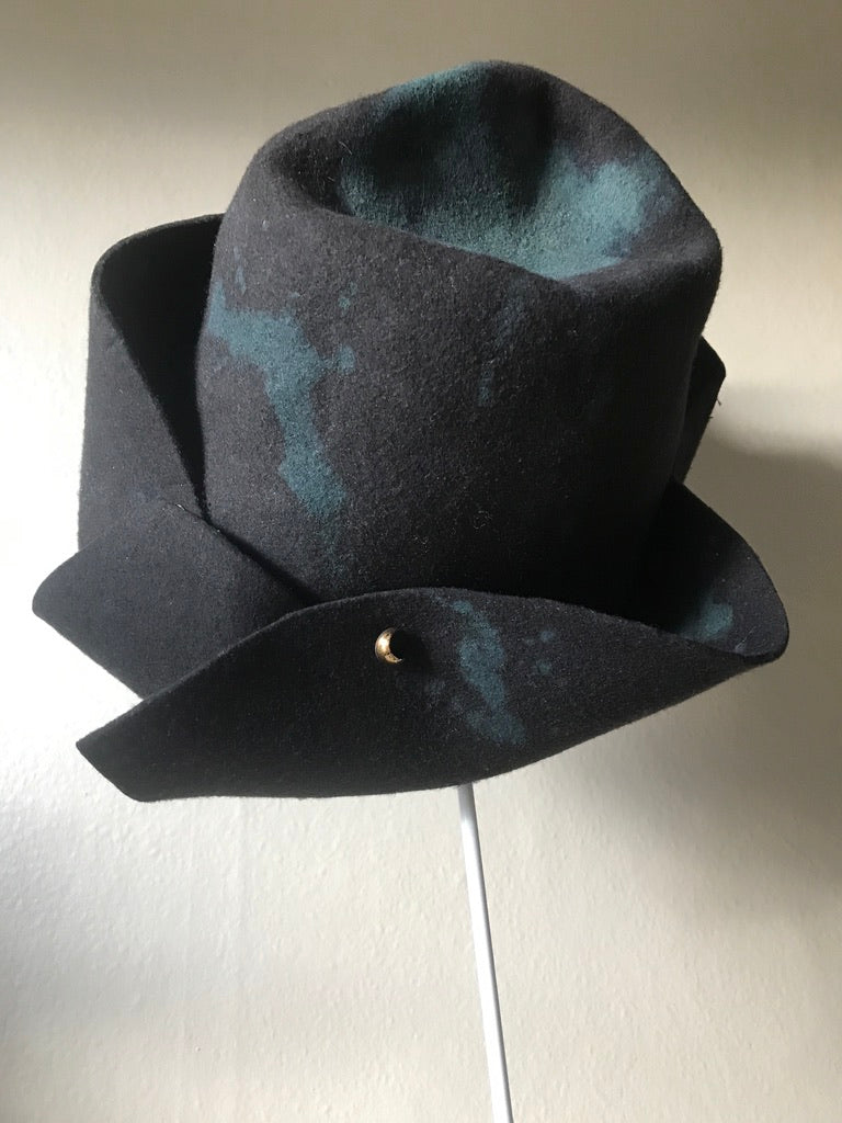 Folded asymmetrical hat, dark green - Origami - Tomoko Tahara millinery works